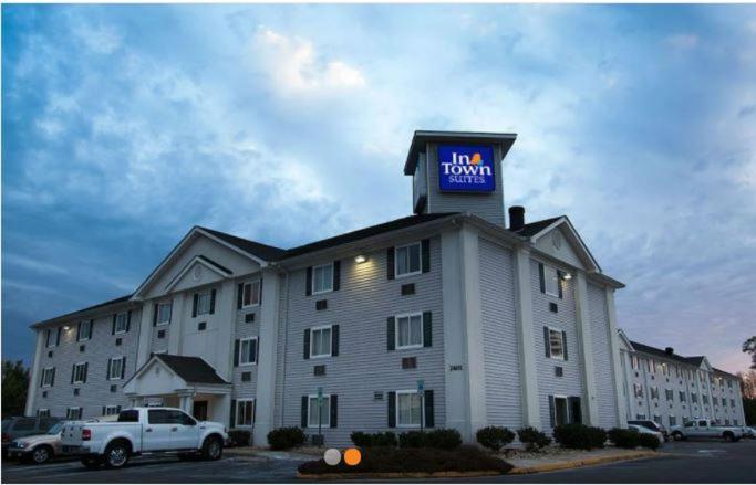 Intown Suites Extended Stay Richmond Va - Chester Exterior foto